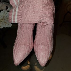 NEW Women sweater booties - pink - size 8-Narrow